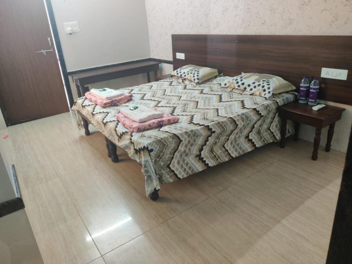 Hotel Goyal Bhawan à Khātu Extérieur photo