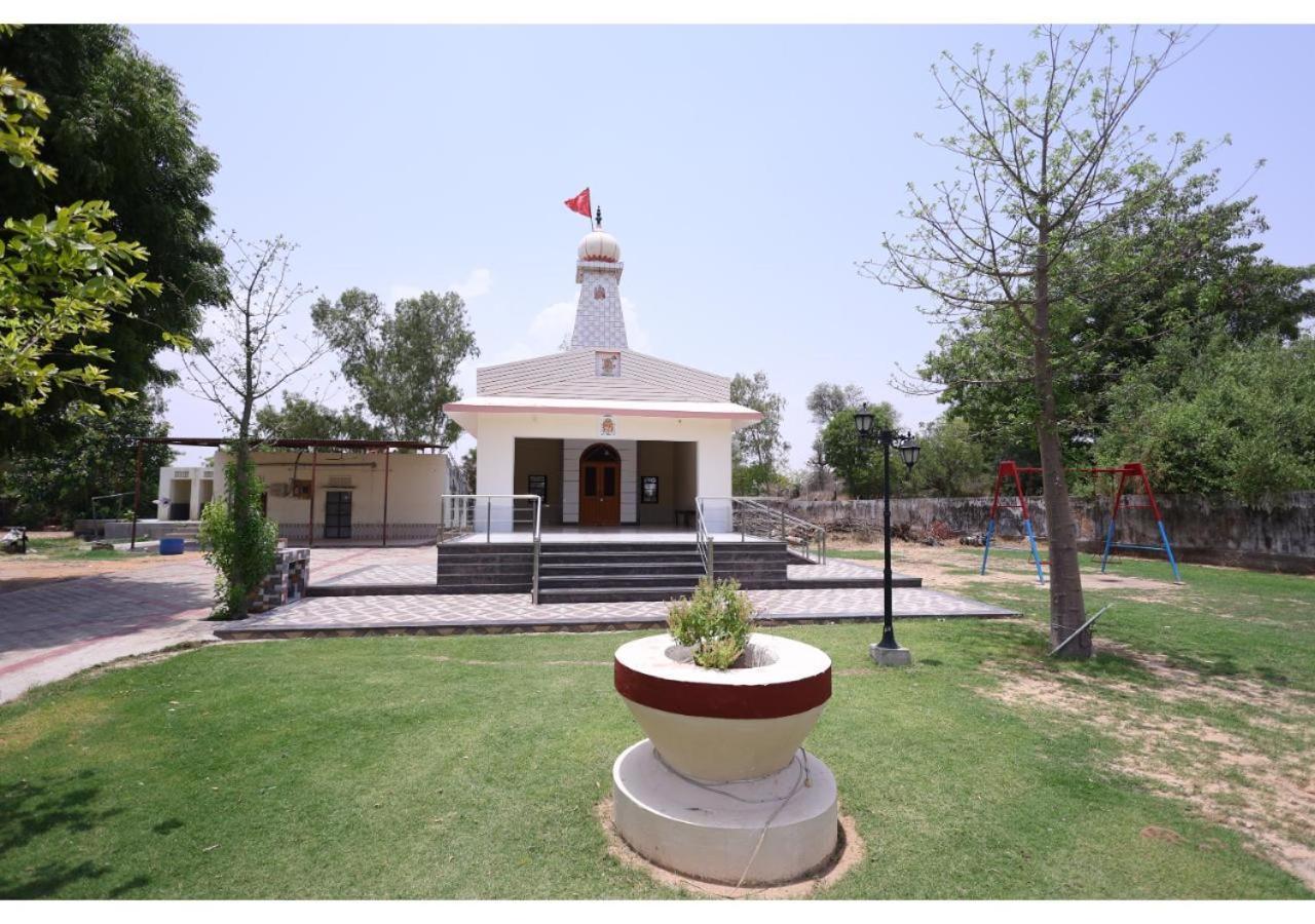 Hotel Goyal Bhawan à Khātu Extérieur photo