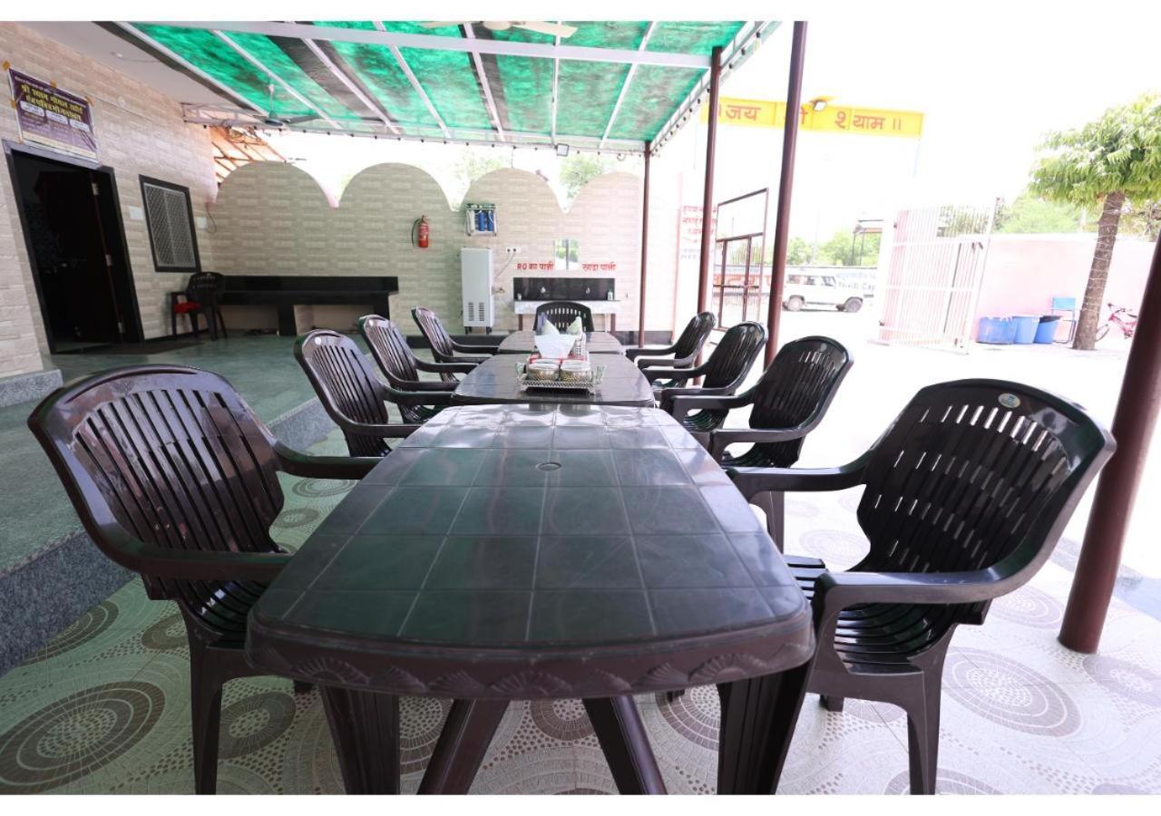 Hotel Goyal Bhawan à Khātu Extérieur photo