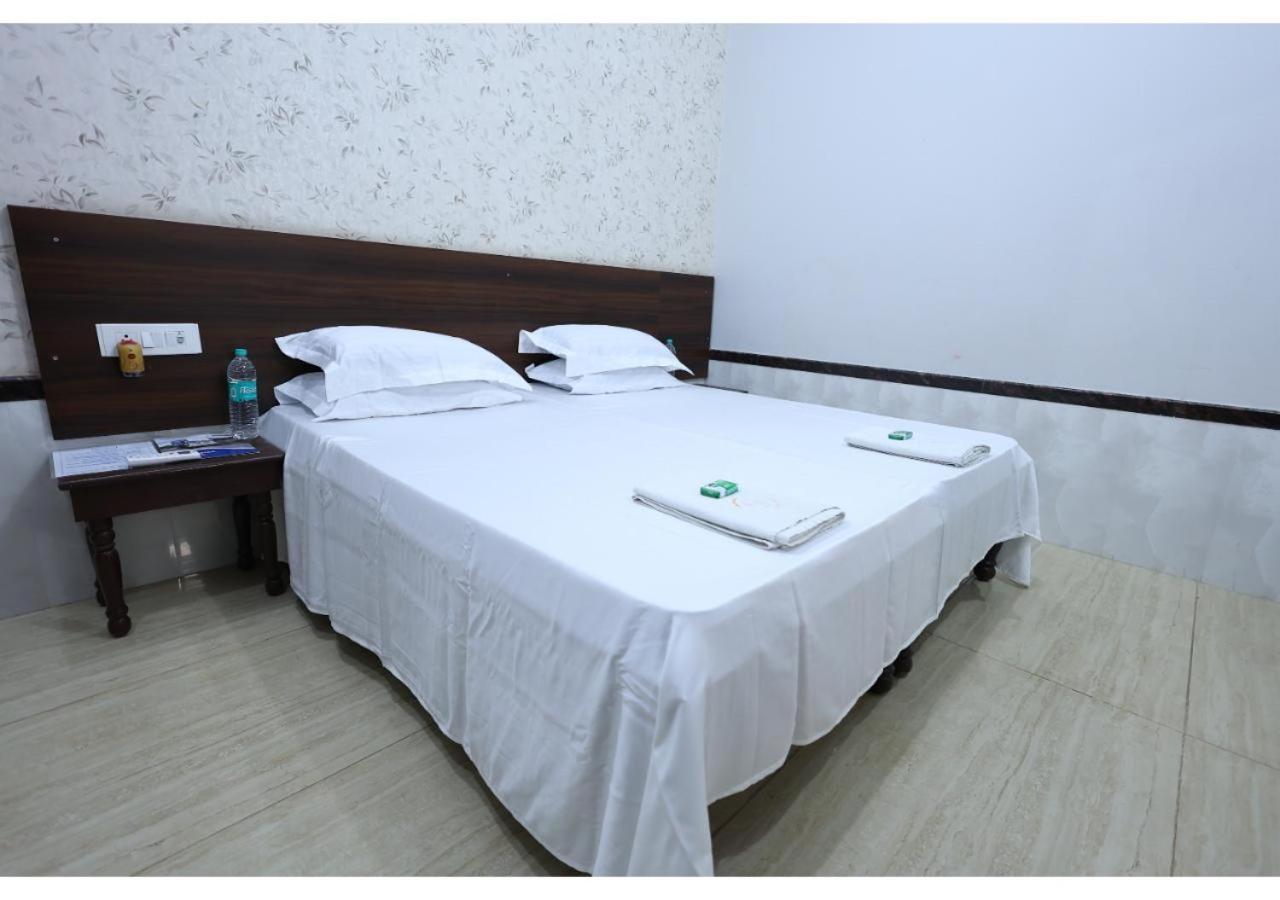 Hotel Goyal Bhawan à Khātu Extérieur photo